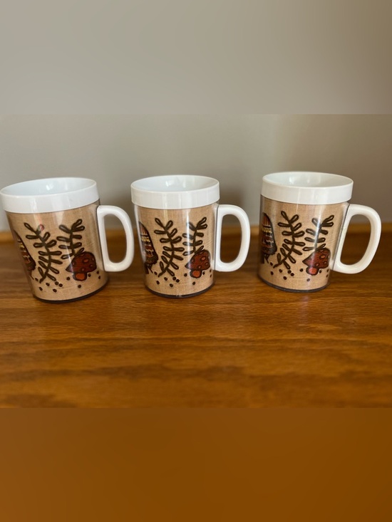 Thermo - Serv Other - Vintage 1970 Thermo Serve insulated mugs. Set of 3